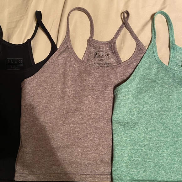 Lot of 3 Fleo switch up tanks - Picture 5 of 8
